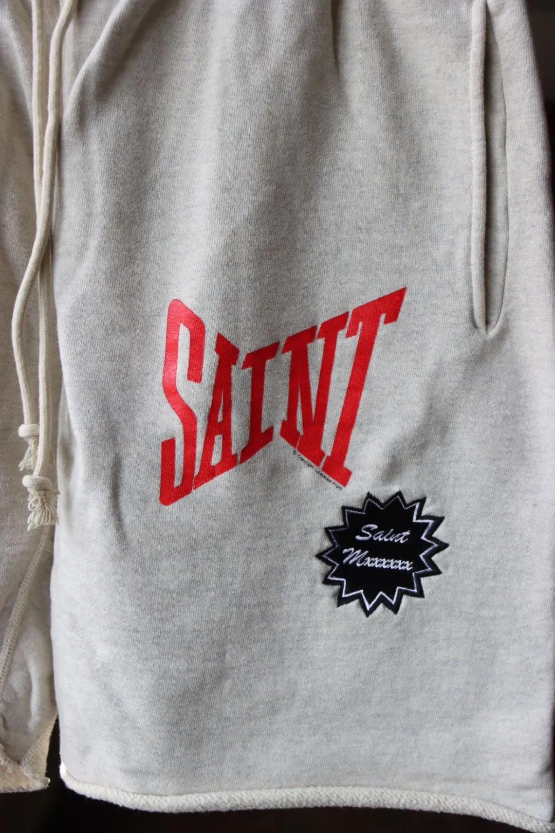 SAINT Mxxxxxx 'SAINT' SWEAT SHORTS/GRY/BLK embroidered SAINT LOGO basic shorts, distressed gray/washed black S-XL, four needles and six threads throughout, produced by a major domestic factory, imported Tajima machine embroidery, washed and distressed, original version